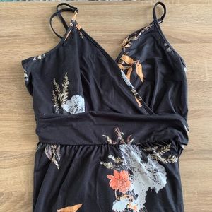 Summer Spaghetti Strap V-Neck Floral Short Party Dress with Pockets